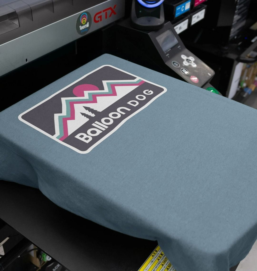 Retro Peaks v4 T-shirt